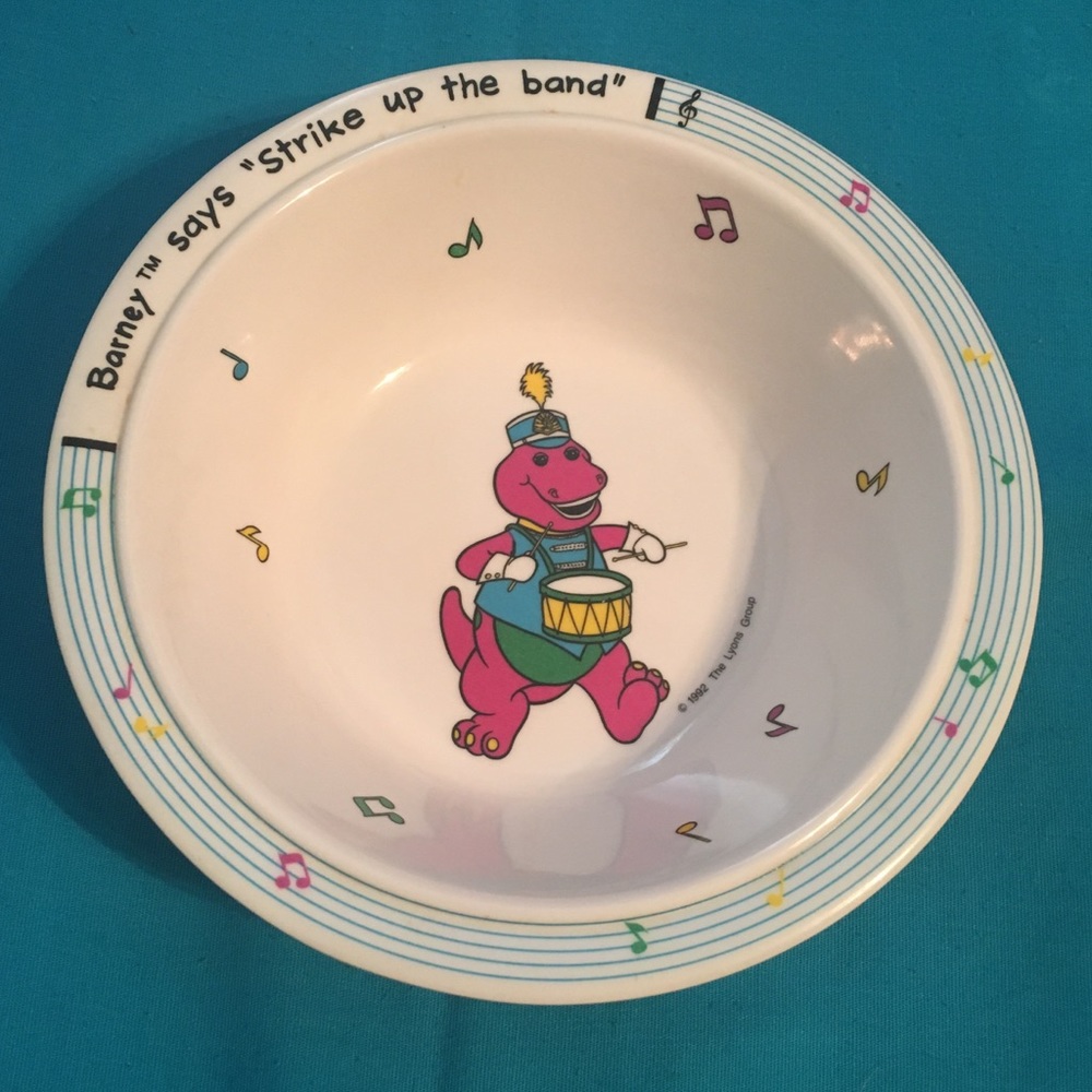 1992 vintage Barney bowl